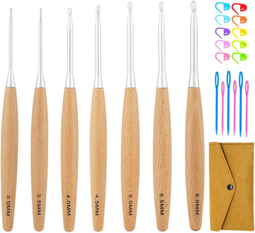 Yarniss Beech Wood Crochet Hooks – Ergonomic Set + Case (3~6mm/6.5~12mm)
